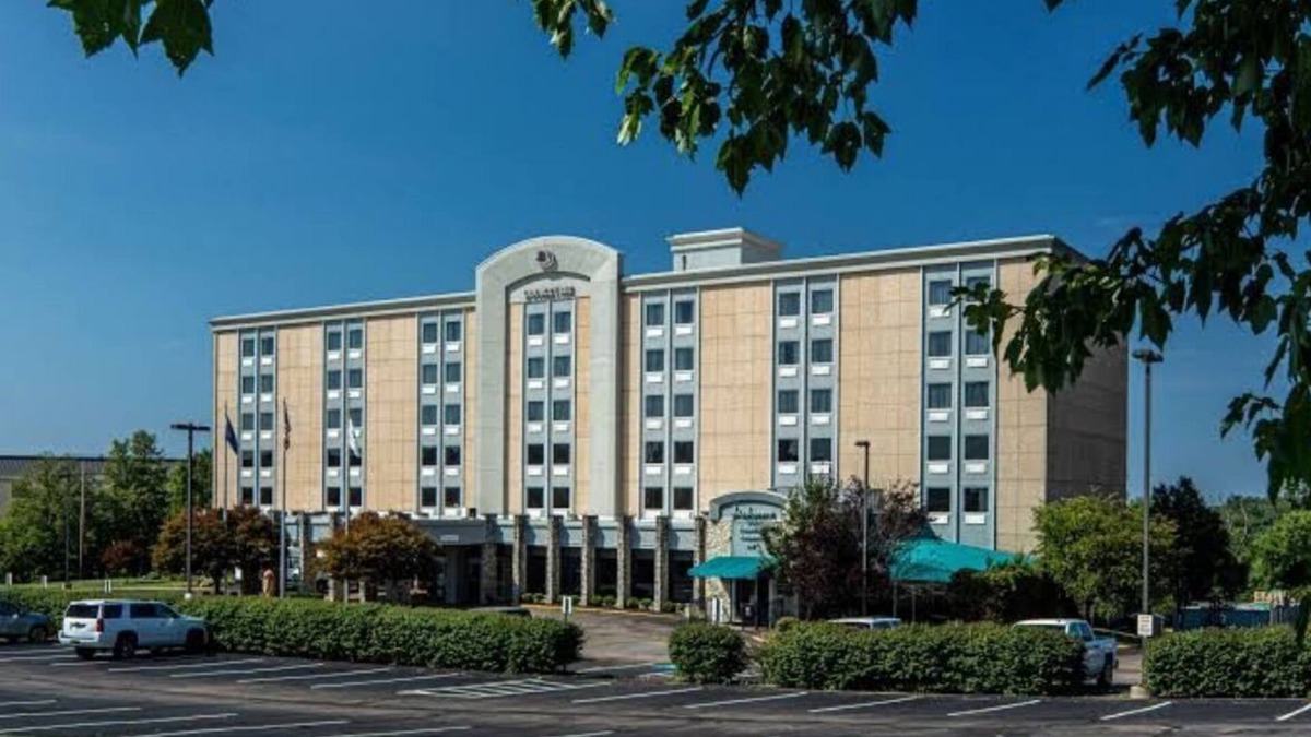 Moon Township House | DoubleTree by Hilton