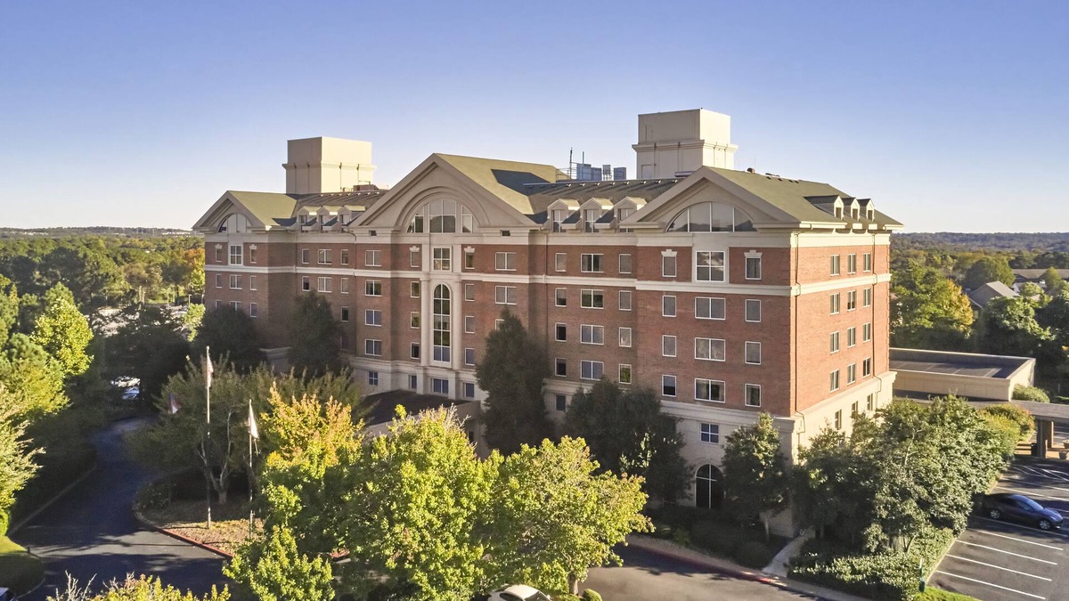 Roswell Hotel | DoubleTree by Hilton Atlanta - Roswell