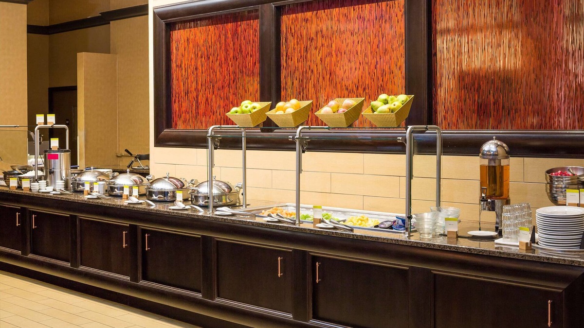 Andover Hotel | DoubleTree by Hilton Boston - Andover