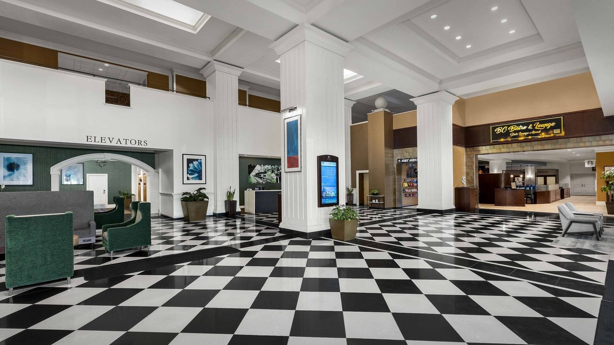 Rosemont Hotel | DoubleTree by Hilton Chicago O'Hare Airport - Rosemont