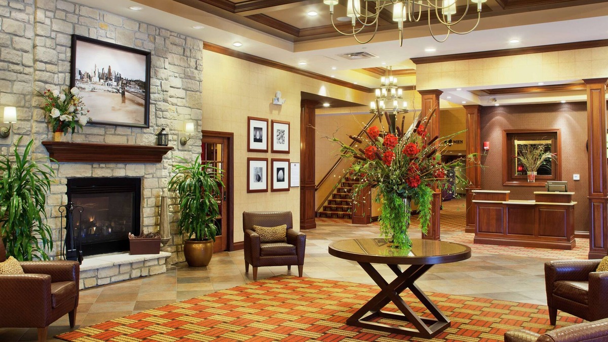Mount Saint Joseph Hotel | DoubleTree by Hilton Cincinnati Airport