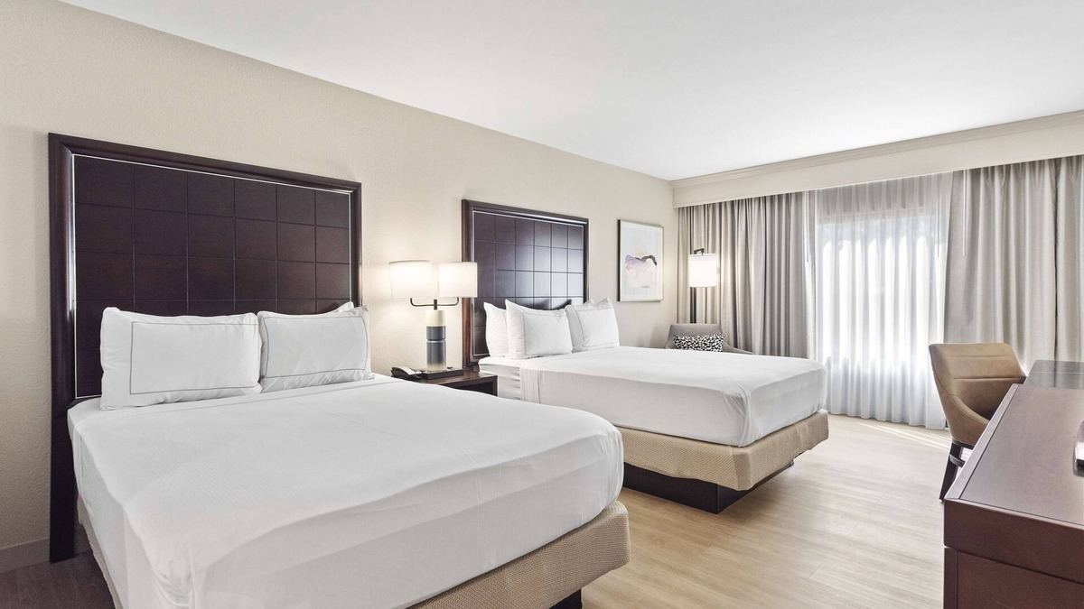 Columbus Hotel | DoubleTree by Hilton Columbus