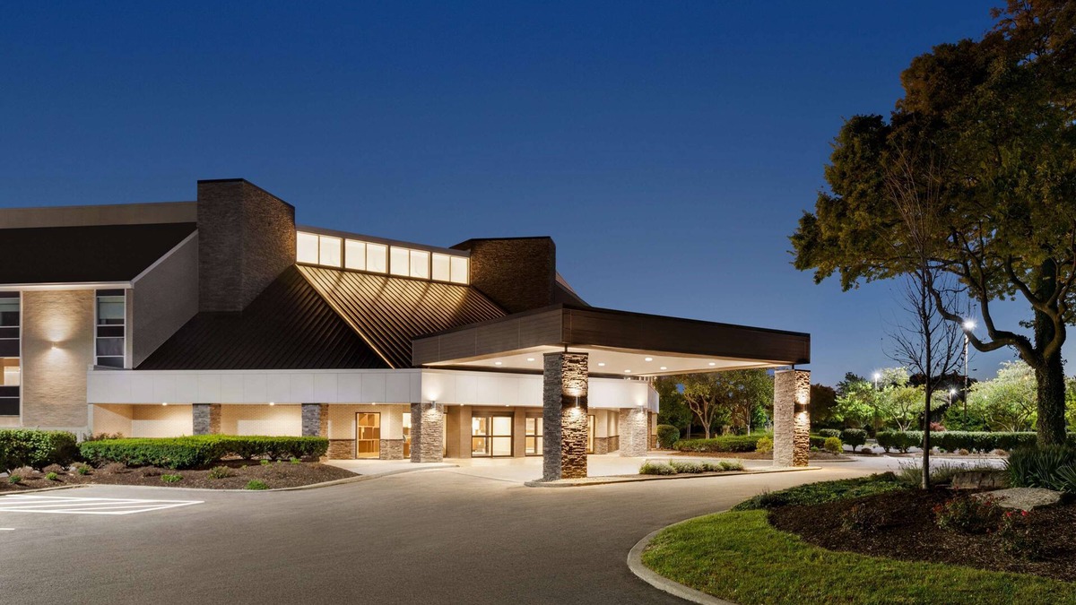 Dublin Hotel | DoubleTree by Hilton Columbus Dublin