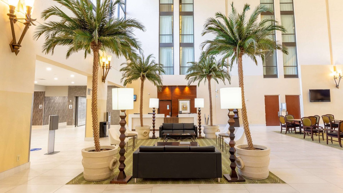 Richardson Hotel | DoubleTree by Hilton Dallas - Richardson