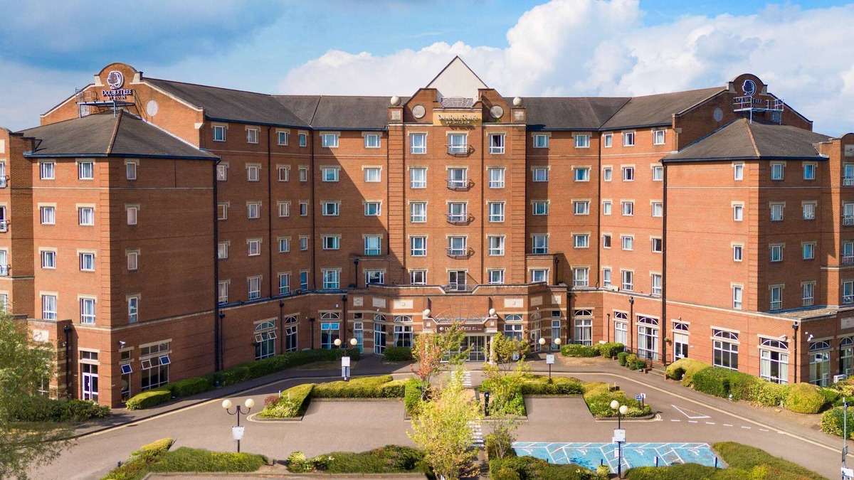 Stone Hotel | DoubleTree by Hilton Dartford Bridge