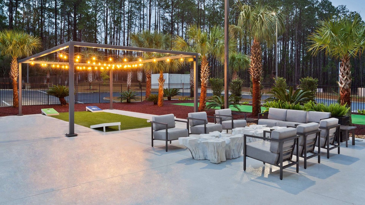 Dothan Hotel | DoubleTree by Hilton Dothan, AL