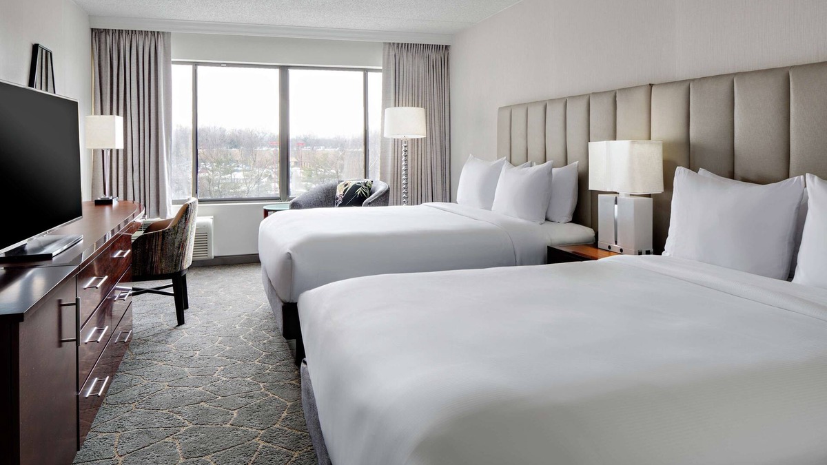 Fairfield Hotel | DoubleTree by Hilton Fairfield Hotel & Suites