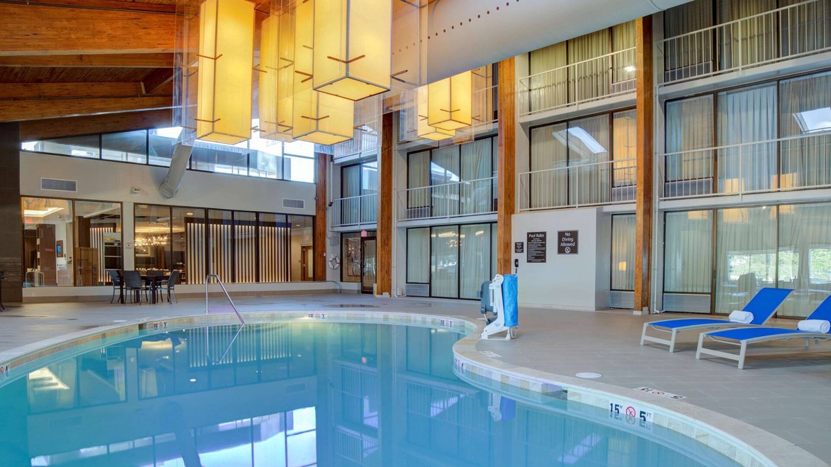 Harrisonburg Hotel | Doubletree by Hilton Harrisonburg
