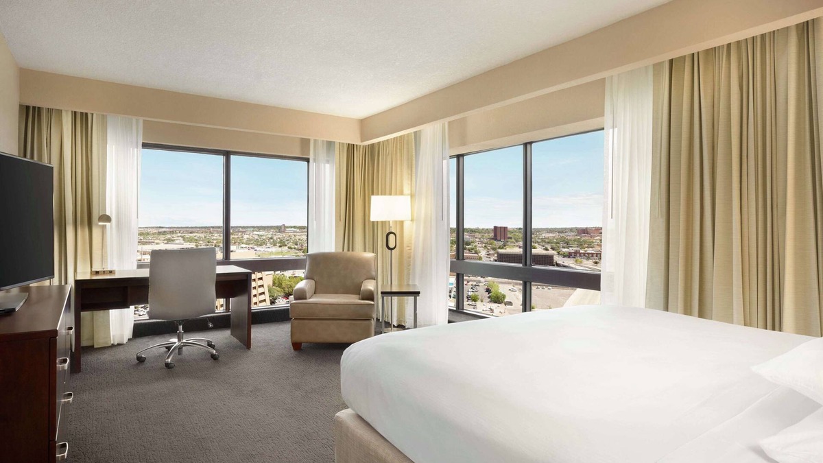 Central Business District Hotel | DoubleTree by Hilton Hotel Orlando Downtown