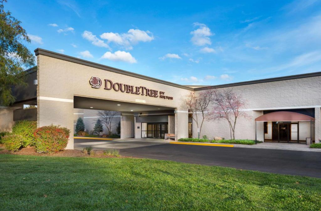 Lawrence Hotel | DoubleTree by Hilton Lawrence