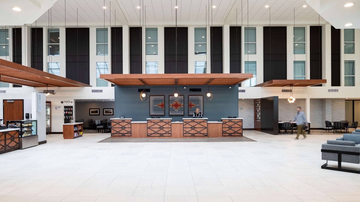 Madison Hotel | DoubleTree by Hilton Madison East