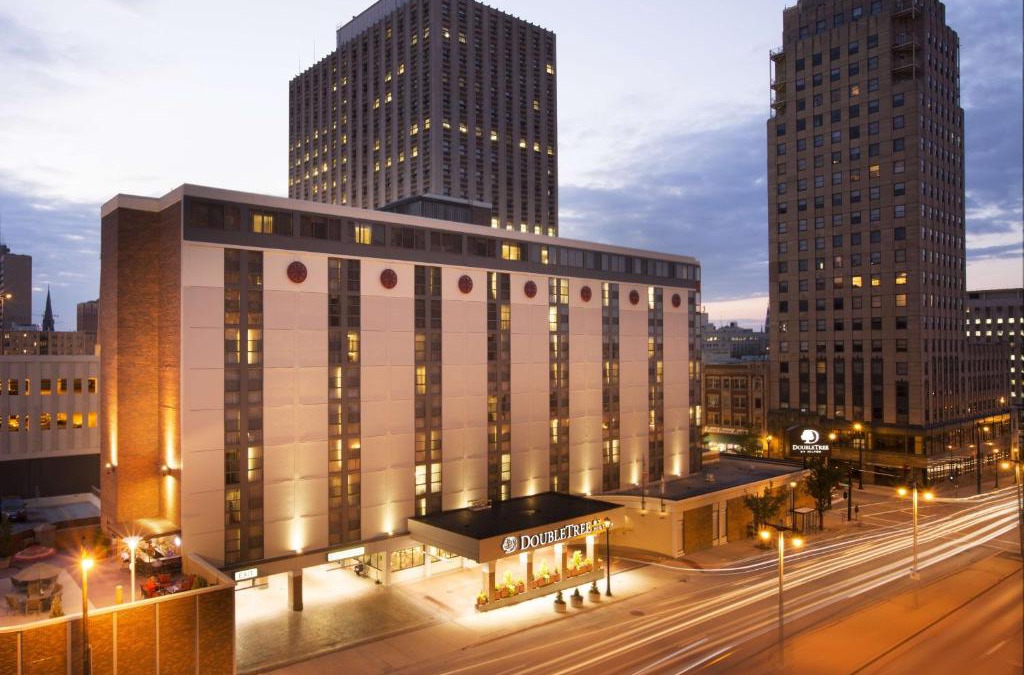Westown Hotel | DoubleTree by Hilton Milwaukee Downtown