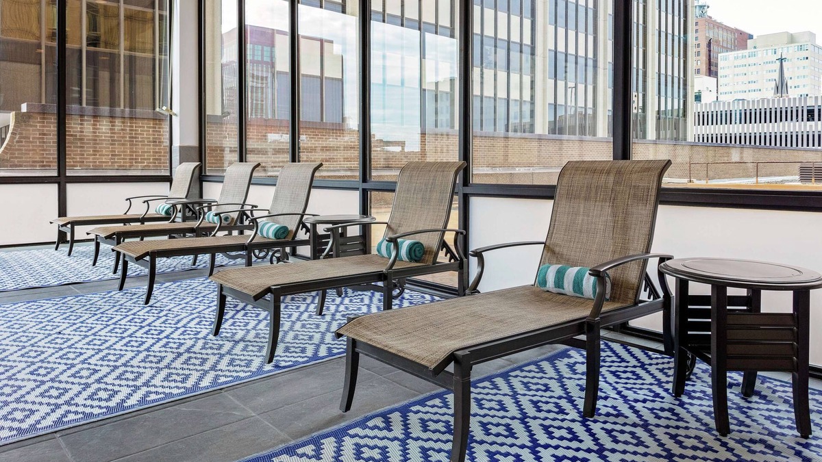 Downtown Northeast Hotel | DoubleTree by Hilton Omaha Downtown