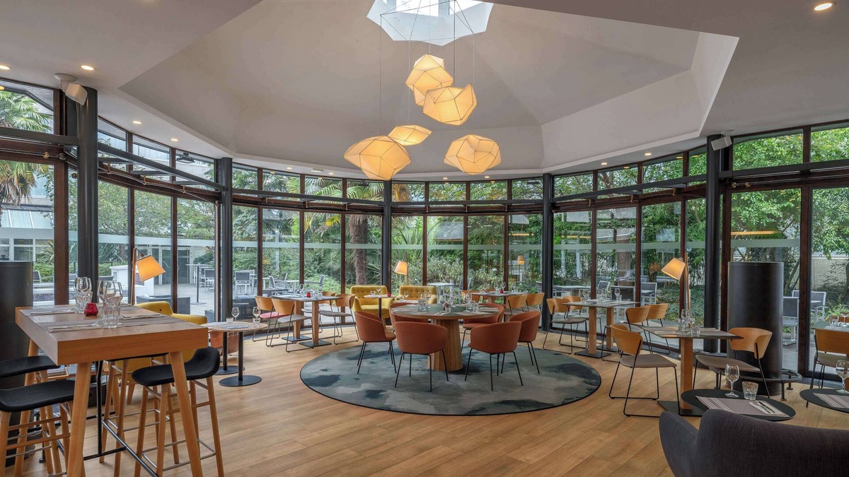 Bougival Hotel | DoubleTree by Hilton Paris Bougival
