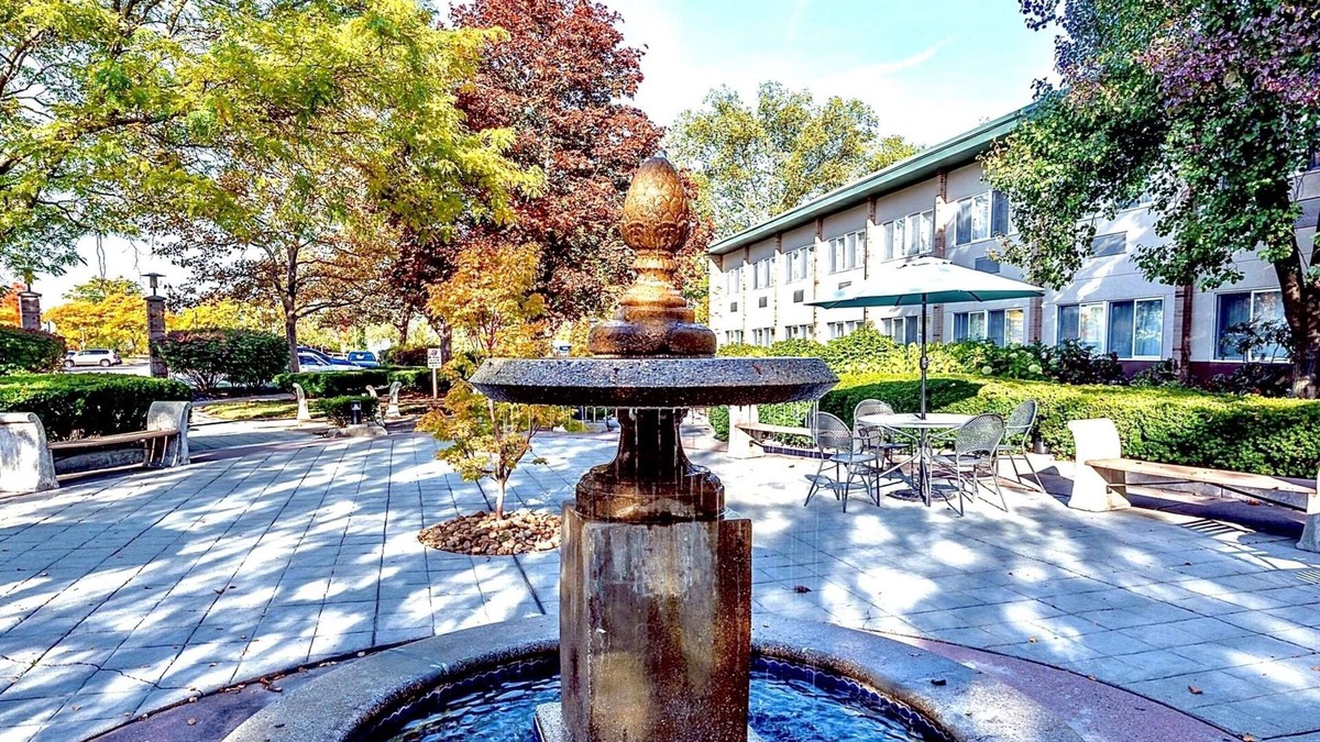 Warwick Hotel | DoubleTree by Hilton Providence Airport Warwick