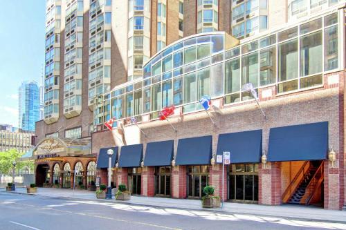 Bay Street Corridor Hotel | DoubleTree by Hilton Toronto Downtown
