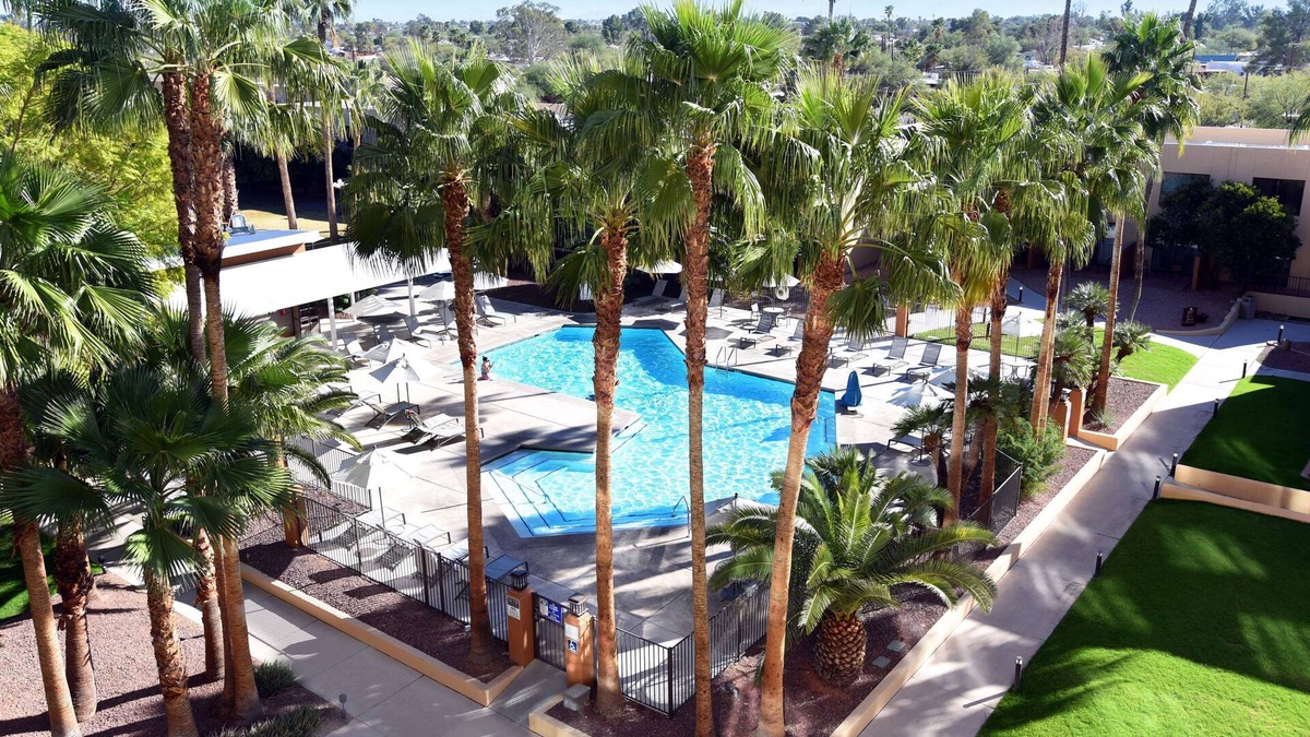 Tucson Hotel | DoubleTree by Hilton Tucson - Reid Park