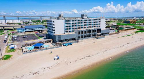 North Beach Hotel | DoubleTree by Hilton Corpus Christi Beachfront