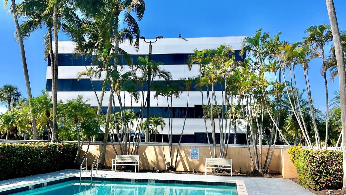 West Palm Beach Hotel | DoubleTree by Hilton Hotel West Palm Beach Airport