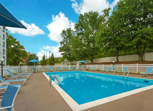Strabane Hotel | DoubleTree by Hilton Washington Meadow Lands Casino Area