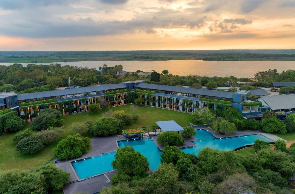 Weerawila Resort | DoubleTree by Hilton Weerawila Rajawarna Resort