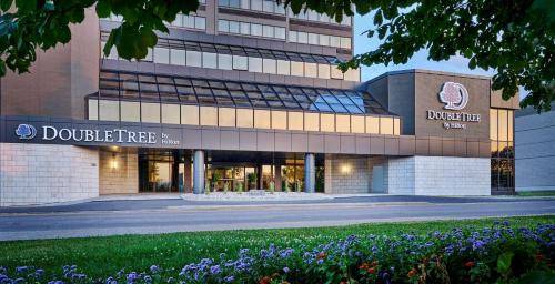 Windsor Hotel | DoubleTree by Hilton Windsor, ON