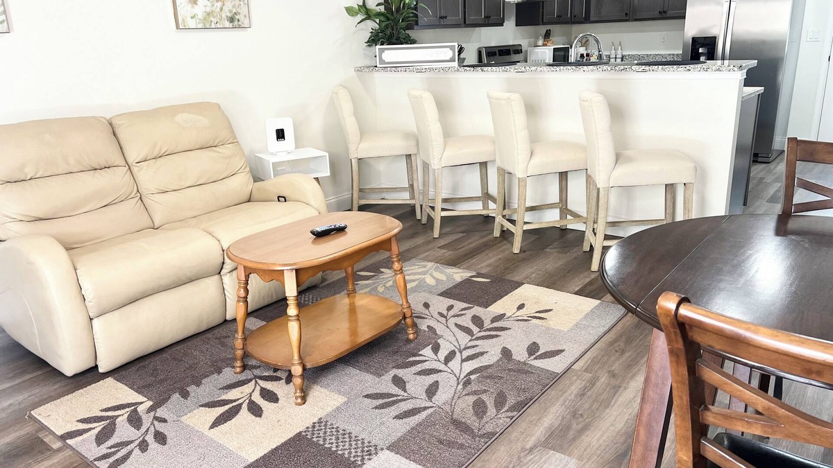 Ocala Apartment | Doubletree Lodge II kingbed/firepit