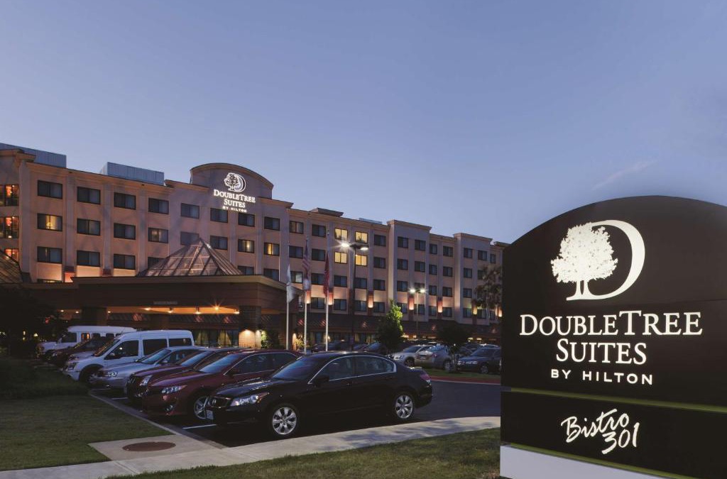 Bentonville Hotel | DoubleTree Suites by Hilton Bentonville