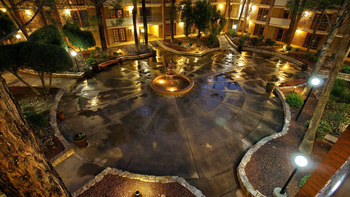 Tucson Hotel | DoubleTree Suites by Hilton Tucson Airport
