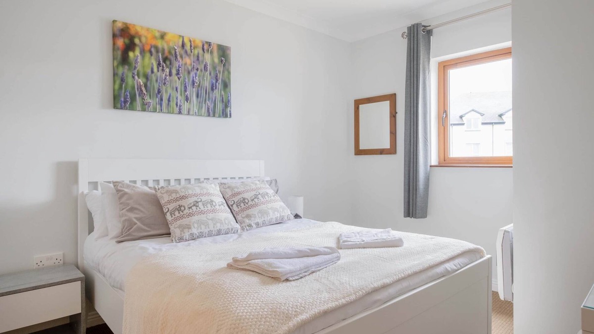 Lahinch Apartment | Dough Beag 10 (250m to Lahinch Beach), Dough Beag Apartment