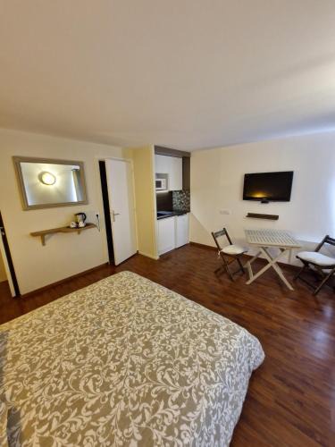 Colleville-sur-Mer Apartment | Douglas