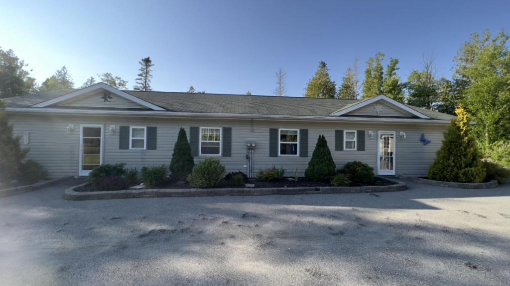 Saint John House | Douglas Lake Paradise A