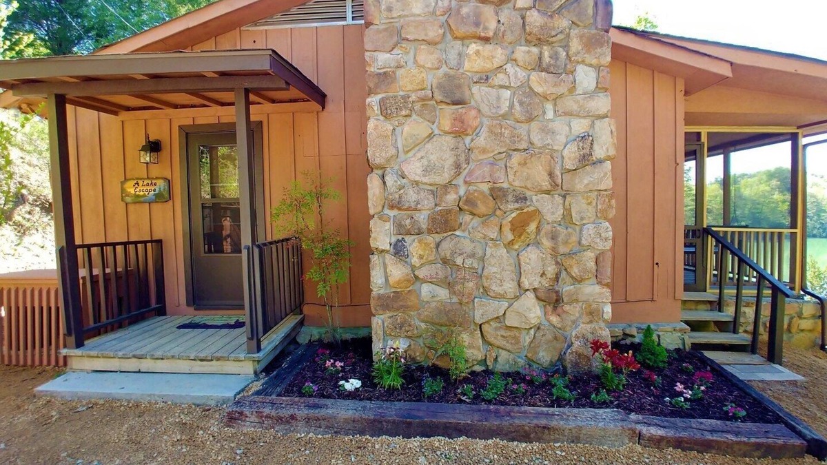 Sevierville House | Douglas Lake Sevierville, Tennessee - Lake Front Cabin