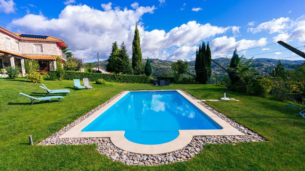 Beijos Villa | Douro Valley - Country house with private pool.