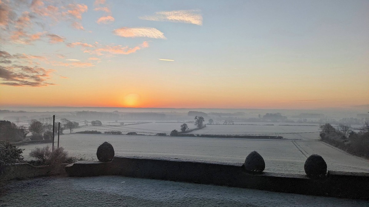 Cuddesdon House | DOVE HOUSE FARM, pet friendly, luxury holiday cottage in Wheatley