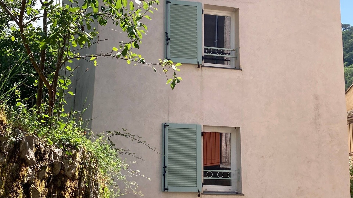 Roquesteron House | Dovecote of the 19th of 45m2, fully restored.