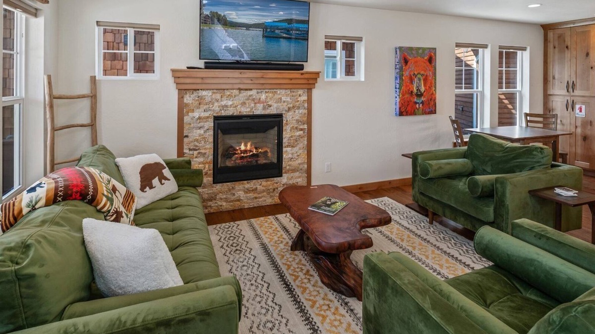 Dover Bay House | Dover Bay | Sleeps up to 10 | Private Hot Tub