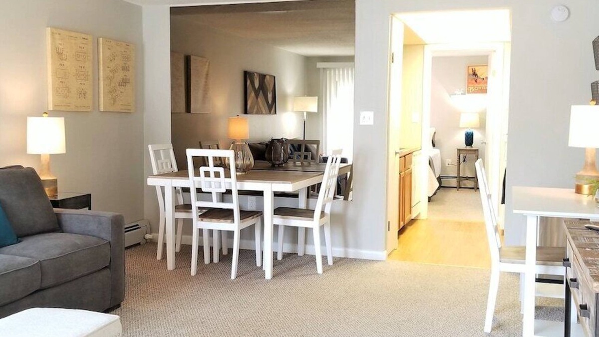 Dover Condo | Dover - Modern & Stylish Furnished 1 Bed/1 Bath