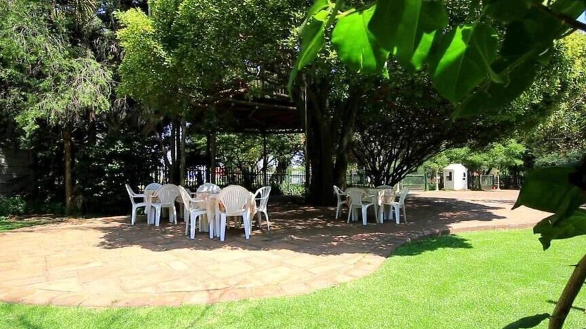 Kempton Park Bed & Breakfast | Doves Nest Guest House-45 rooms-Bed and Breakfast