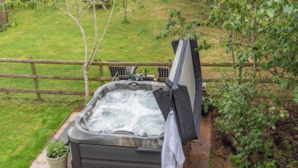 Boraston Cottage | Dower House Lodge is a sanctuary where luxury meets practicality.
