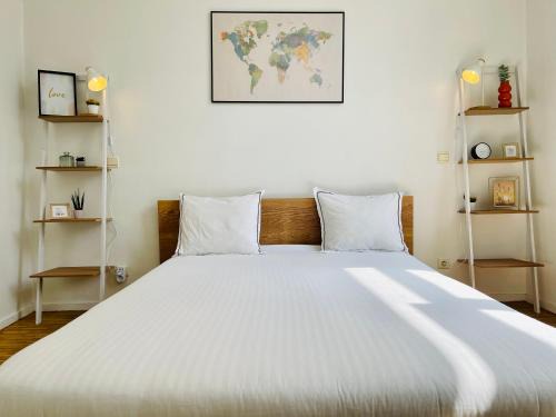 Lower Town Apartment | Down-Town 1 Bedroom Flat