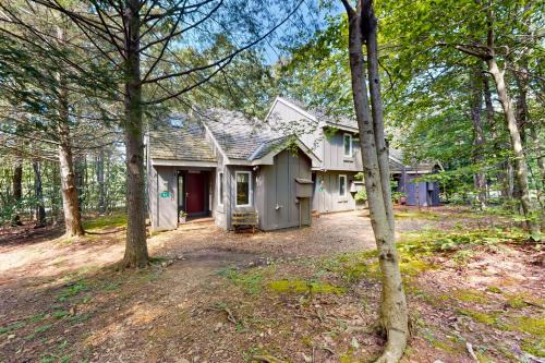 White Haven Apartment | Downhill Delight