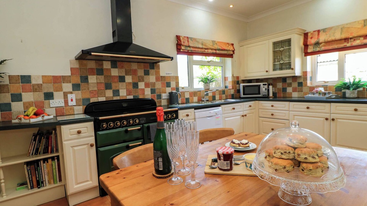 Bishopstrow Cottage | Downs View