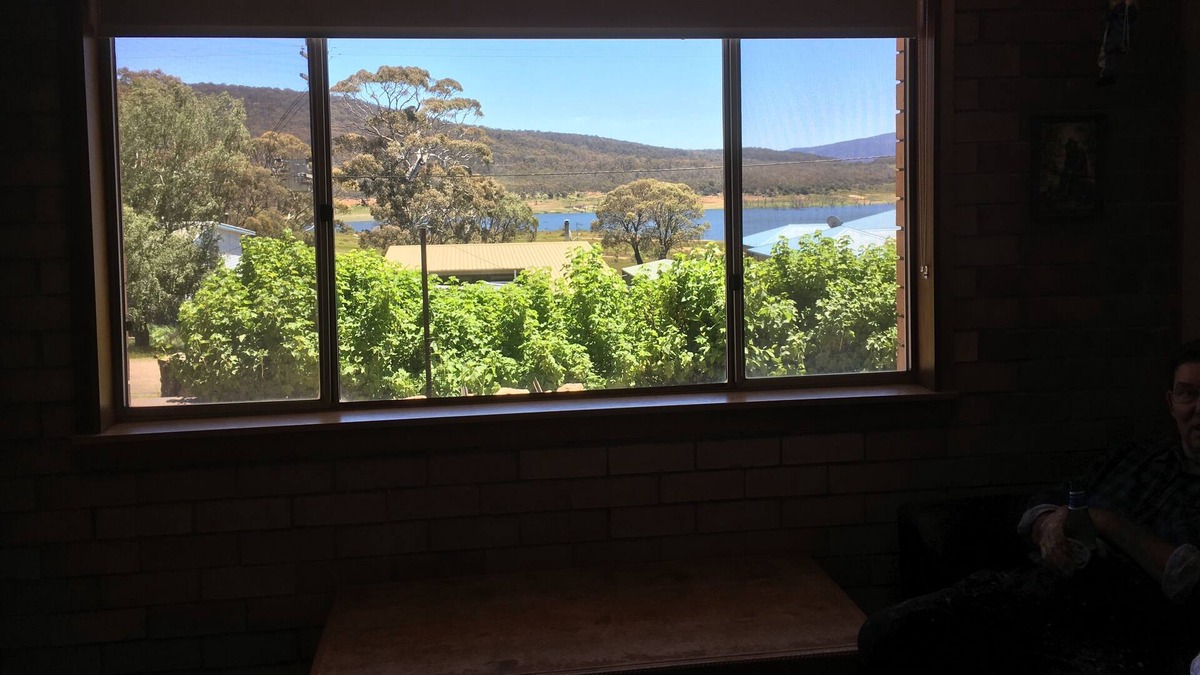 Anglers Reach Apartment | Downstairs unit to sleep 4 with mountain and Lake views.
