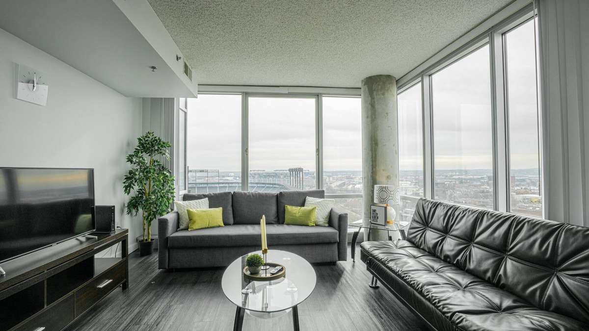 Downtown West Apartment | Downtown 2BR Apartment near Convention Center by RedAwning
