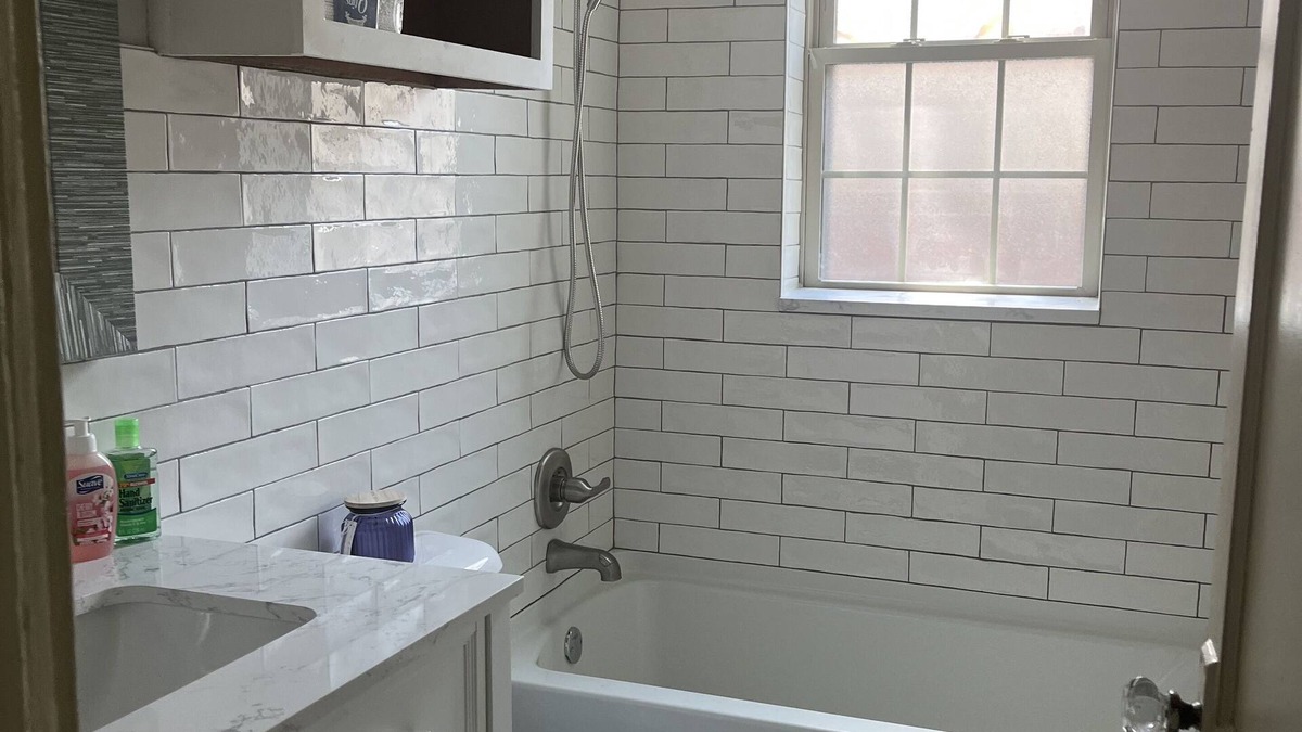 Ghent Condo | "Downtown Apartment: Perfect Location with Easy Access to Everything!"