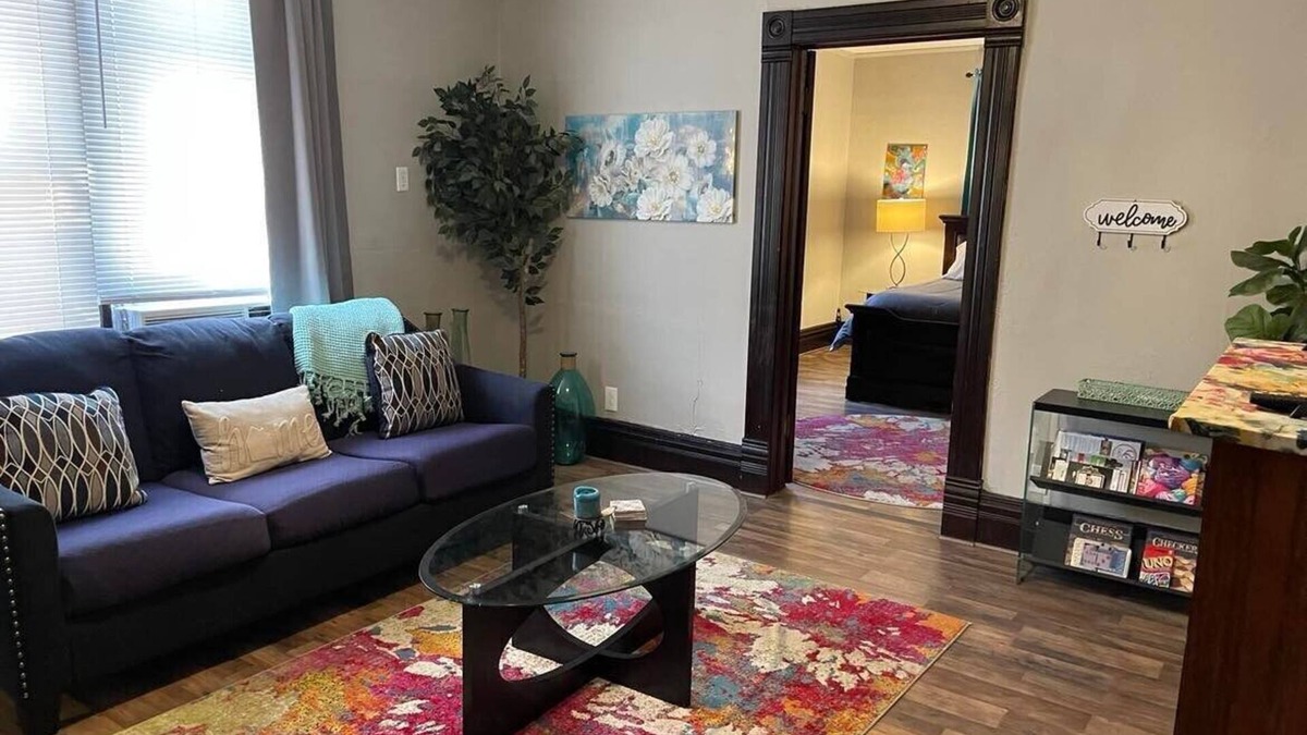 Guthrie Apartment | Downtown Apt. Wi-FI. Pets OK!