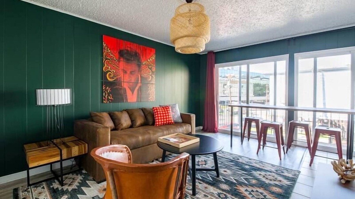 West Campus Apartment | Downtown Austin & UT Vibes, All In One!