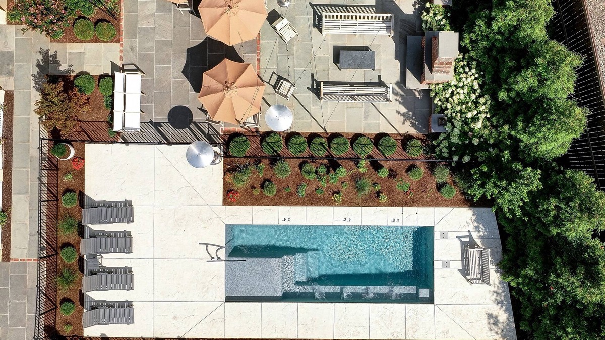 North Downtown Hotel | Downtown Boutique Hotel King Suite with Pool