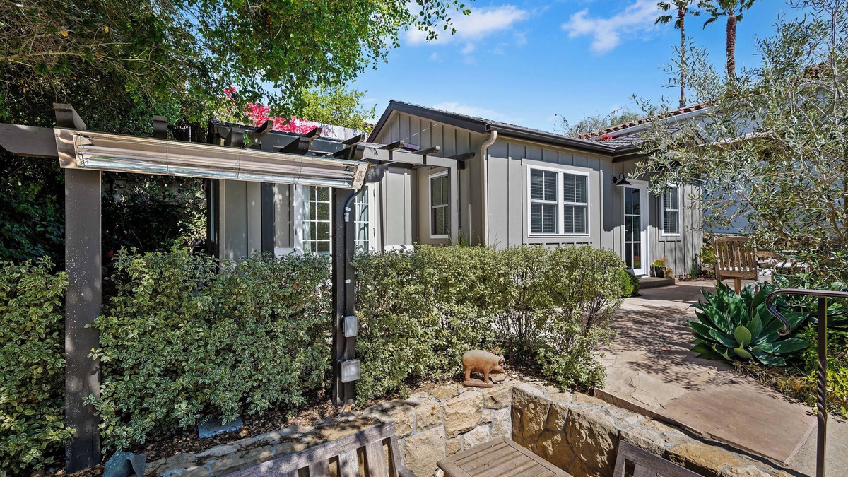 Laguna Cottage | Downtown but secluded cottage, built 2022